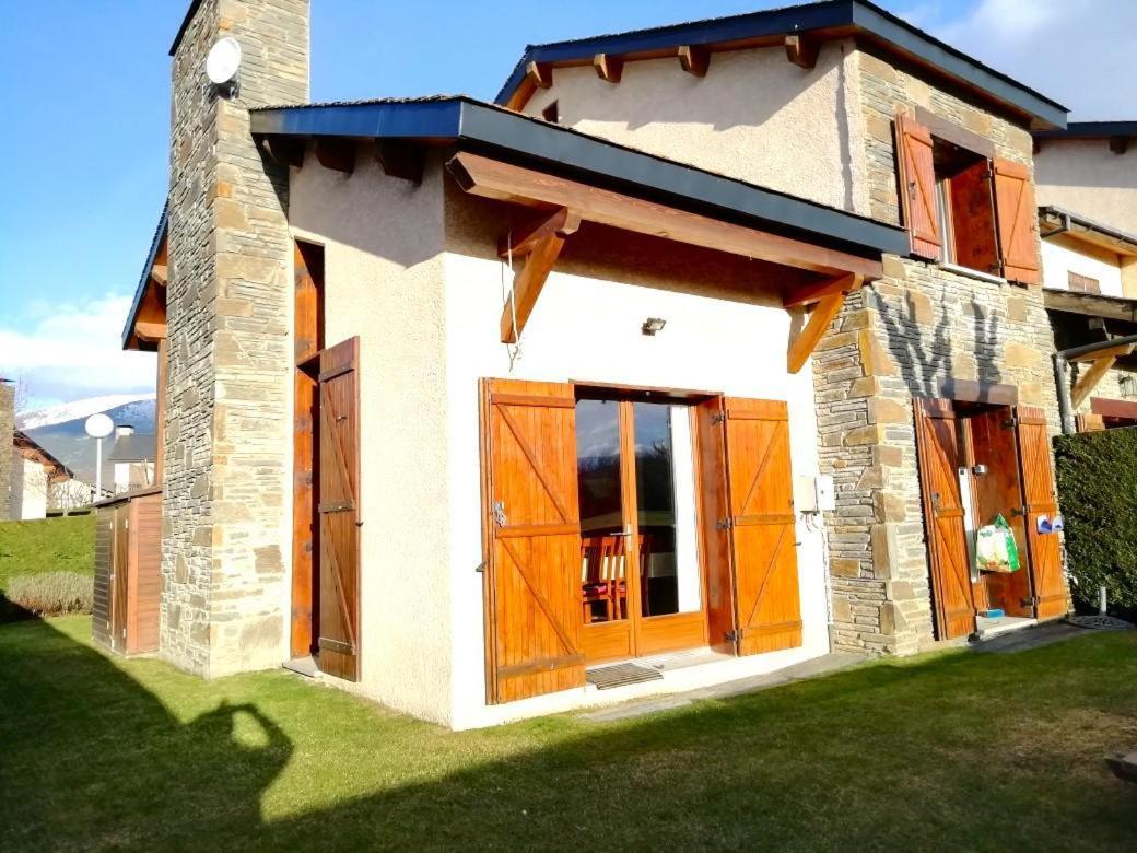 Casa Adosada Para Familias En Santa Leocadia Sainte-Leocadie Exterior foto